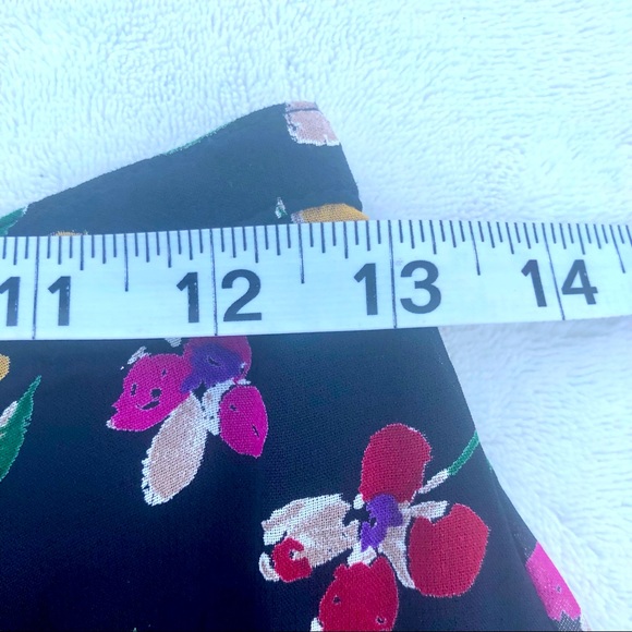 Harold's Skirt Floral Mini Black Sz. 8 - Picture 4 of 7